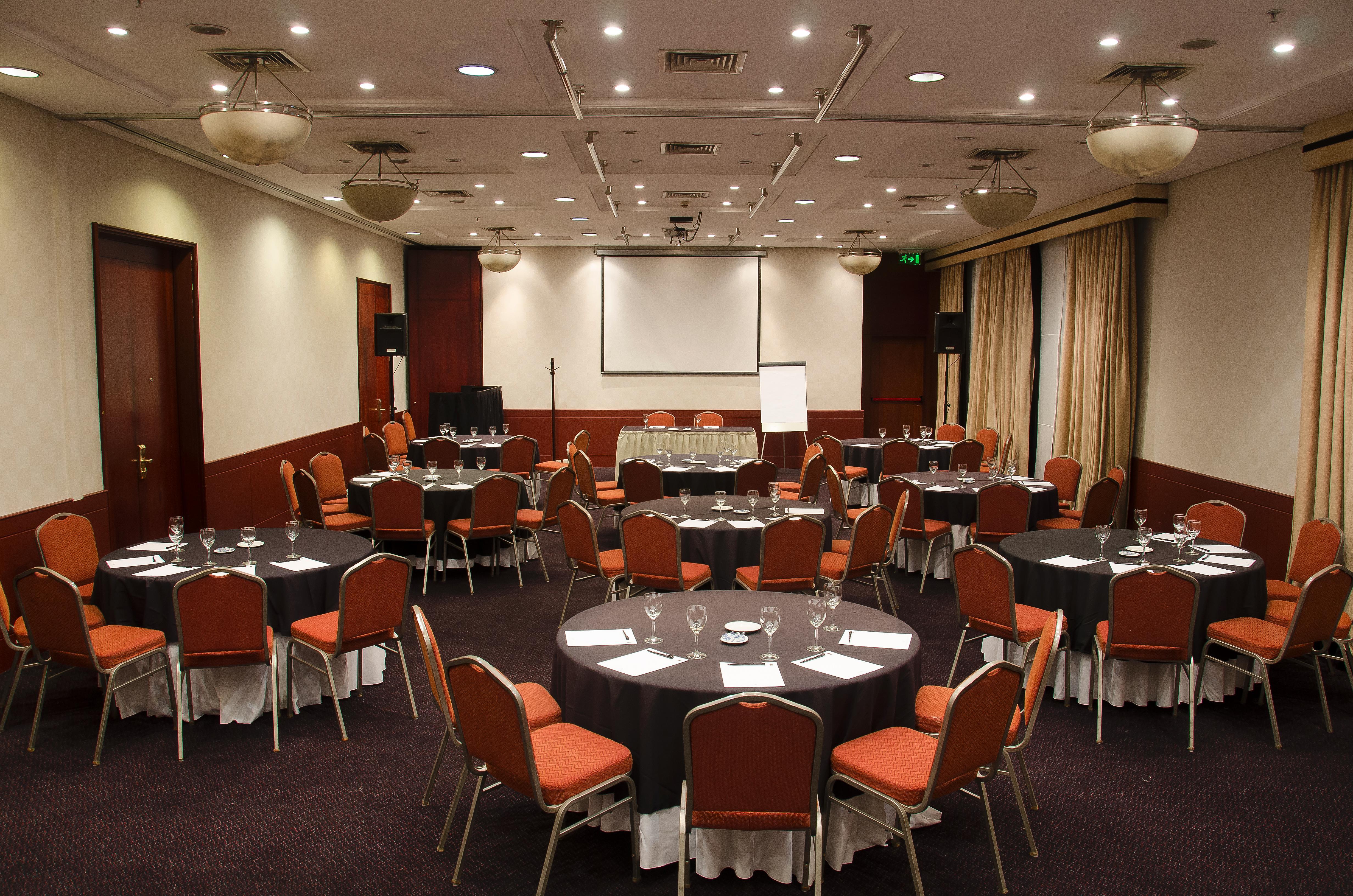 波多黎各马德罗富豪太平洋酒店 布宜诺斯艾利斯 外观 照片 The conference room