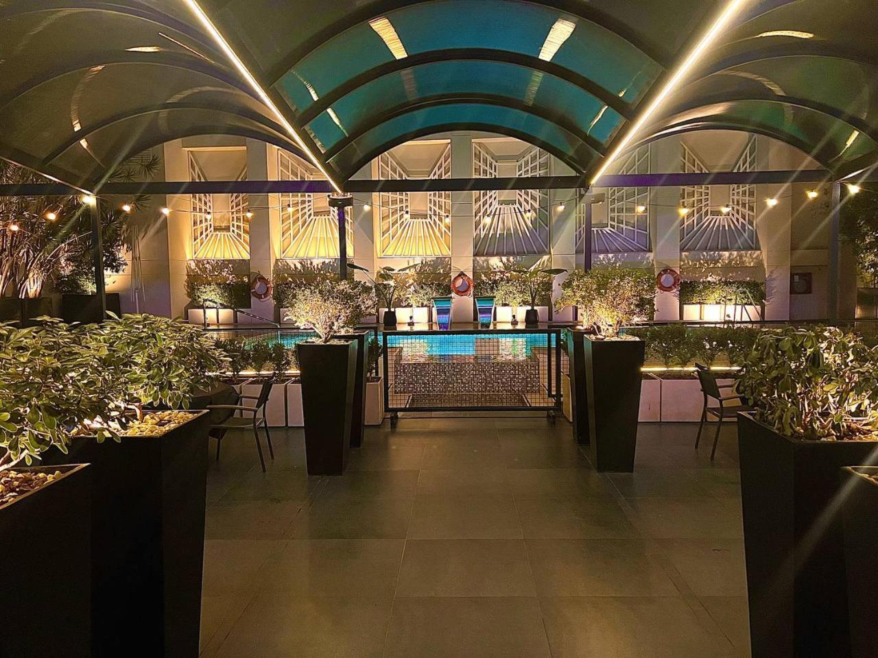 波多黎各马德罗富豪太平洋酒店 布宜诺斯艾利斯 外观 照片 The interior of the restaurant