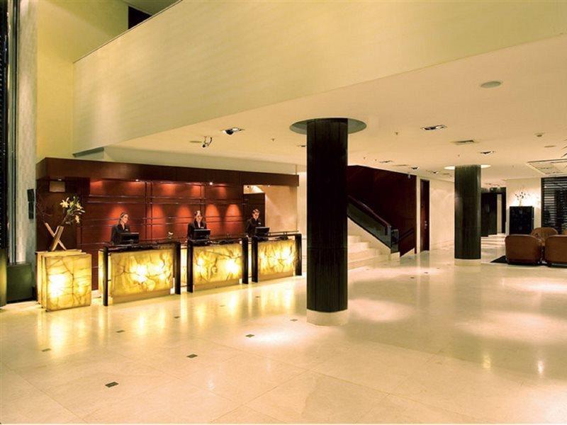 波多黎各马德罗富豪太平洋酒店 布宜诺斯艾利斯 外观 照片 The lobby of the hotel