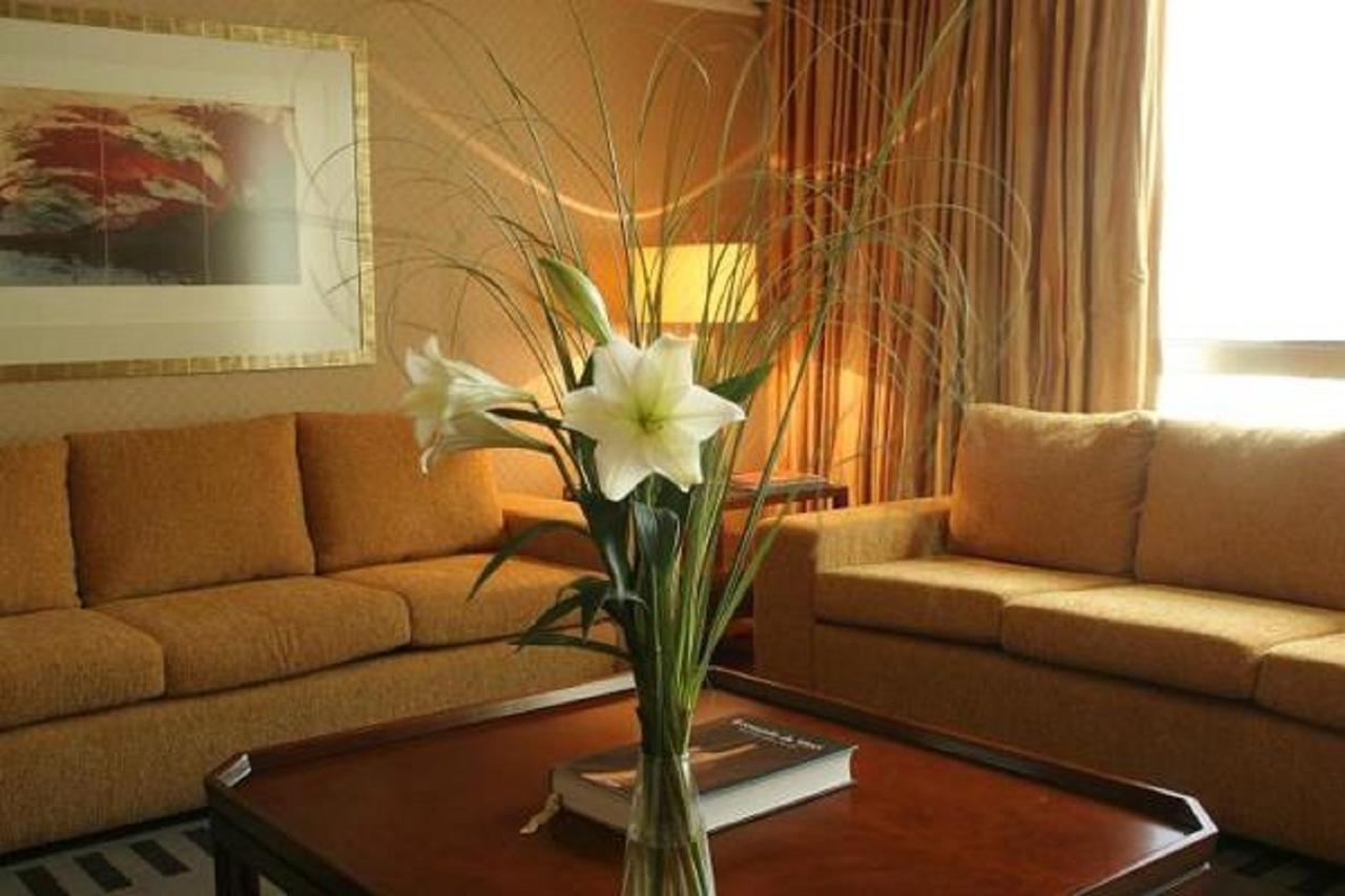 波多黎各马德罗富豪太平洋酒店 布宜诺斯艾利斯 外观 照片 A living room